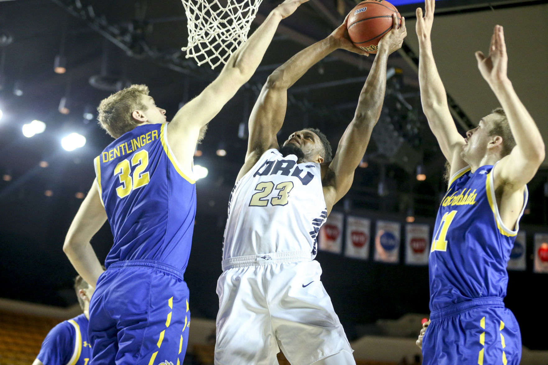 Oral Roberts Golden Eagles vs South Dakota State Jackrabbits